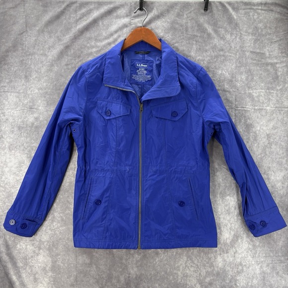 L.L. Bean Jackets & Blazers - LL Bean Jacket Womens Medium Petite Blue‎ Raincoat Lightweight Outdoors